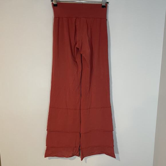 Matilda Jane Womens Finn Flare Pants Sz XS Sweet Maple Stretch Ruffle Legs - Picture 8 of 9